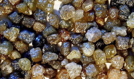 gemrays's tweet photo. What raw, rough diamonds look like: https://t.co/DYgLQeiWKt