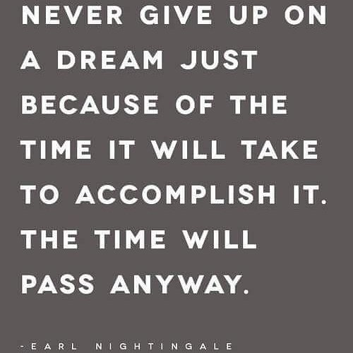 ChestersShane's tweet photo. Never give up. Happy Friday. https://t.co/nLi6vJt888