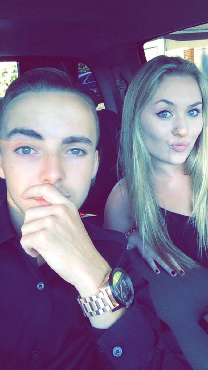 mikefmx326's tweet photo. Happy 19th birthday babe!🎉🍰🍾  love you💕 https://t.co/ZcuHhi8wu3