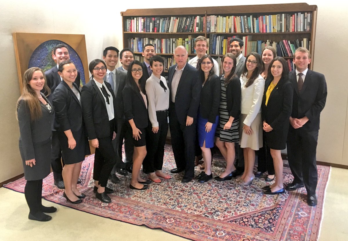 GovPressOffice's tweet photo. .@JerryBrownGov thanks Executive Fellows for service across state gov't -- but not b4 discussing budget volatility. https://t.co/wVz1a06jTY