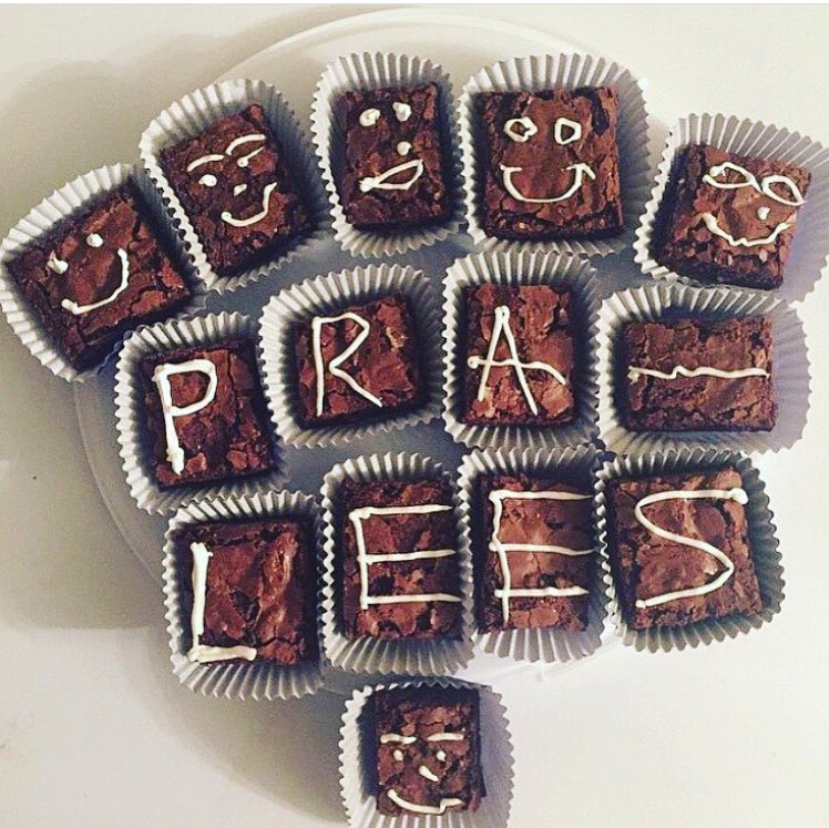 pra_lees's tweet photo. Praline on everything 😋 https://t.co/egywu5GYb9