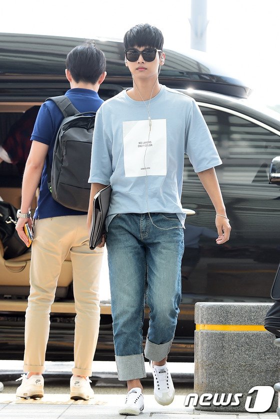 Cn8EW4sUAAA6eTE.jpg:large