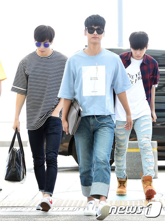 Cn8EW4uUkAAGJ7y.jpg:large