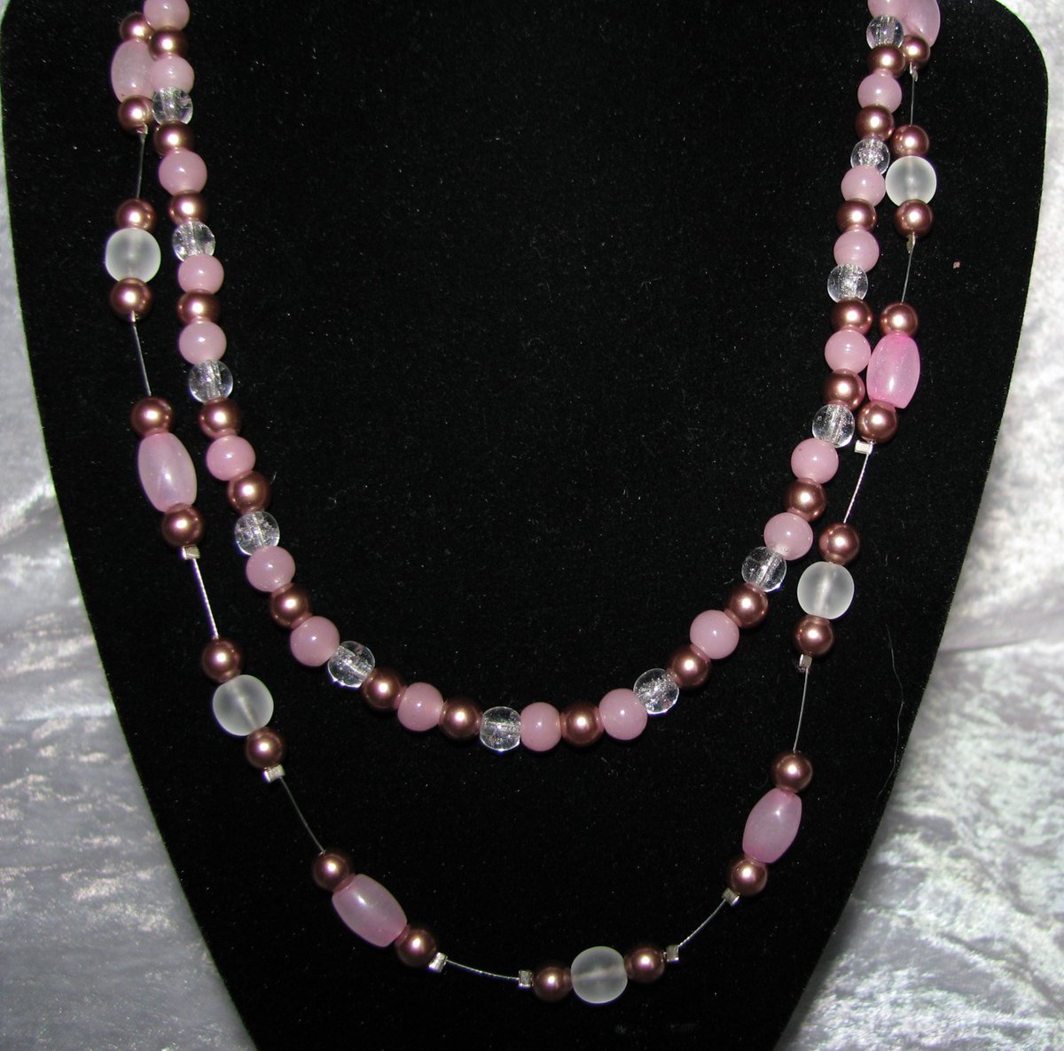 randomjewelry's tweet photo. Pink and Bronze 2 Strand Necklace https://t.co/fj9BrK6XQA #RandomJewelry #Handmade #2Strand https://t.co/aOtzf19Fpx