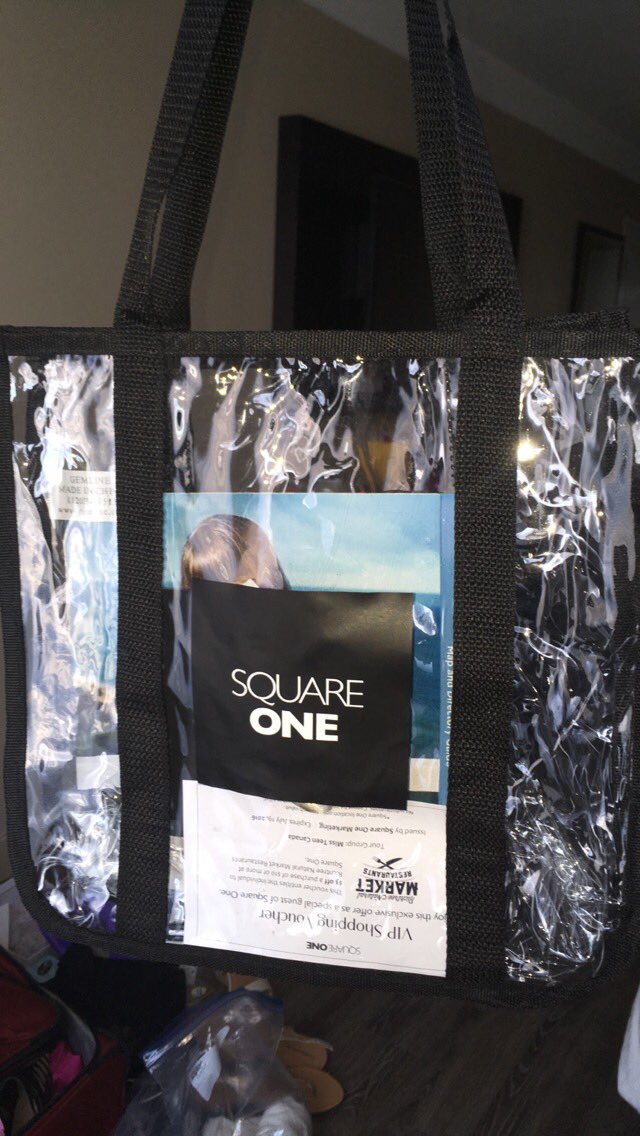 MissTeenNS_2016's tweet photo. Thank you for the bag with a $30 gift card, coupons &amp; more! 💄👜 #sq1 #square1 #MissTeenageCanada2016 https://t.co/xLroxd5c5c