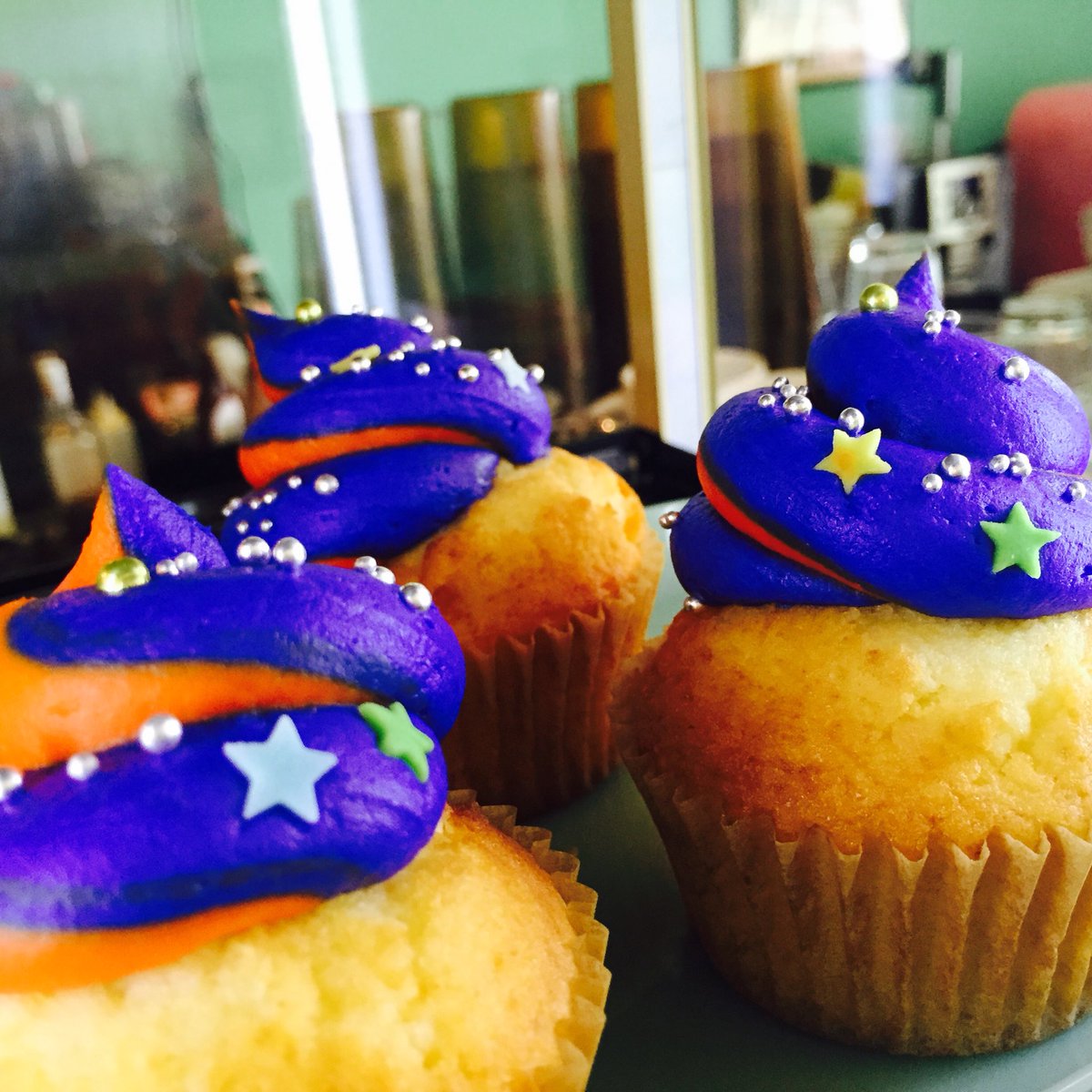 HOTBUNNYDINER's tweet image. こんにちは(o^^o)
本日のカップケーキは☆sunset☆
よろしくお願いします！