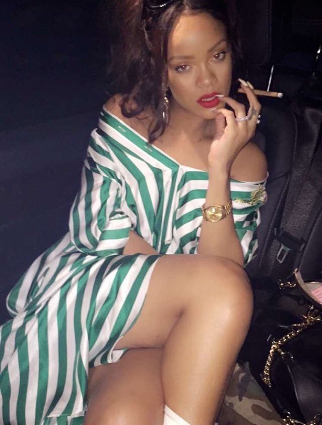 New account, new to rp/fl, a few retweets could help a girl out 😉😉😉