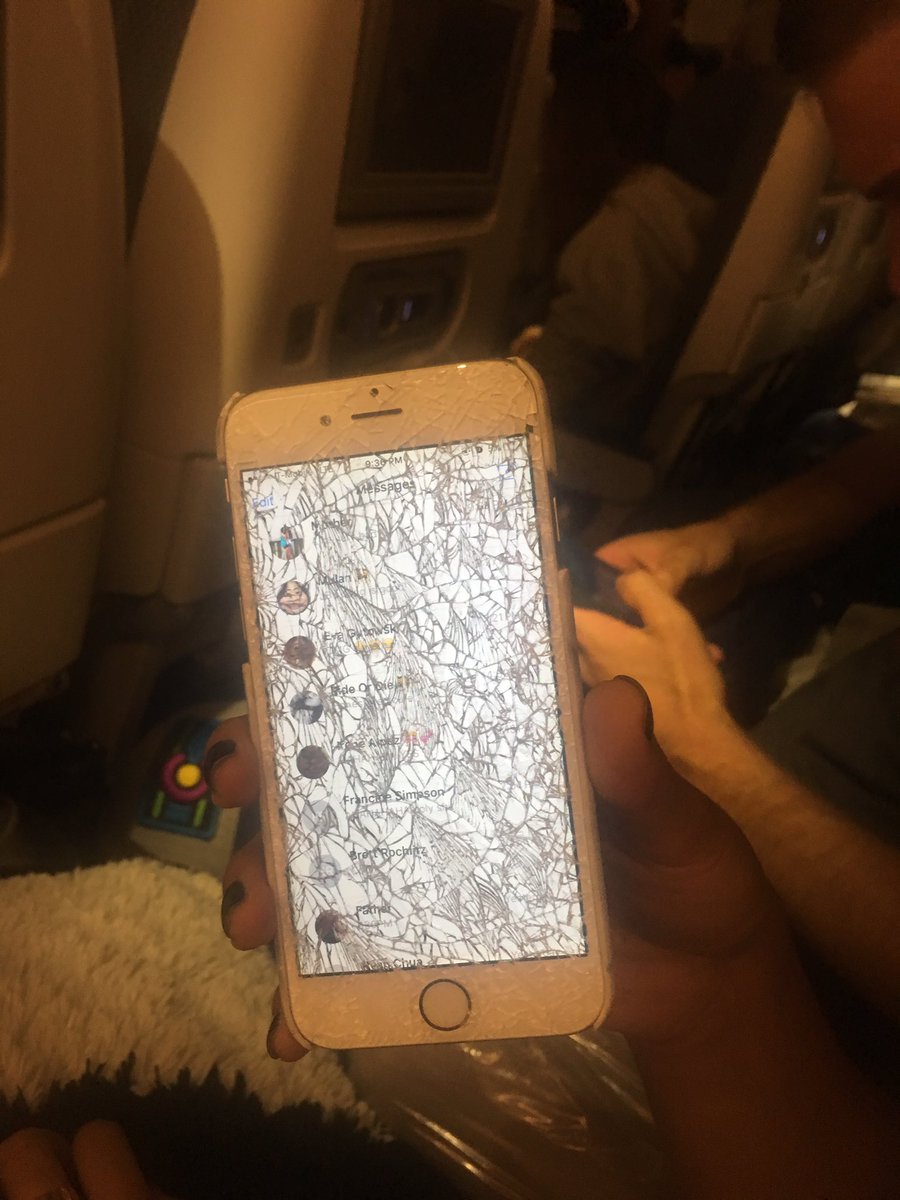lifeaseva's tweet photo. Alaine dropped her phone 30 ft from the ground.... https://t.co/7ETkzRCM2s