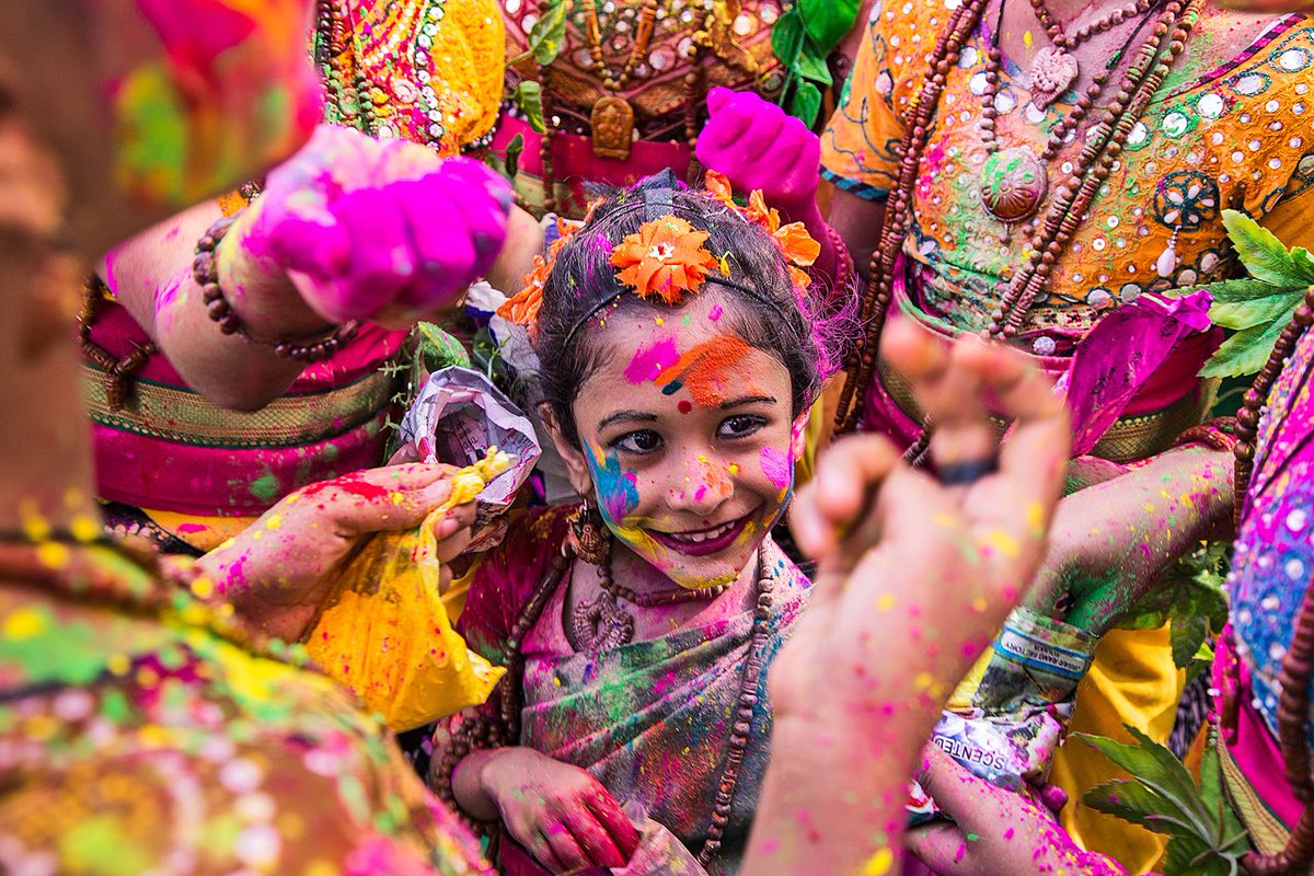 DrewHopperPhoto's tweet photo. Holi celebrations, Kolkata #india #holi2016 @IndiaToday @TwitterIndia @india @NatGeoTravel https://t.co/I5vM2CwteD