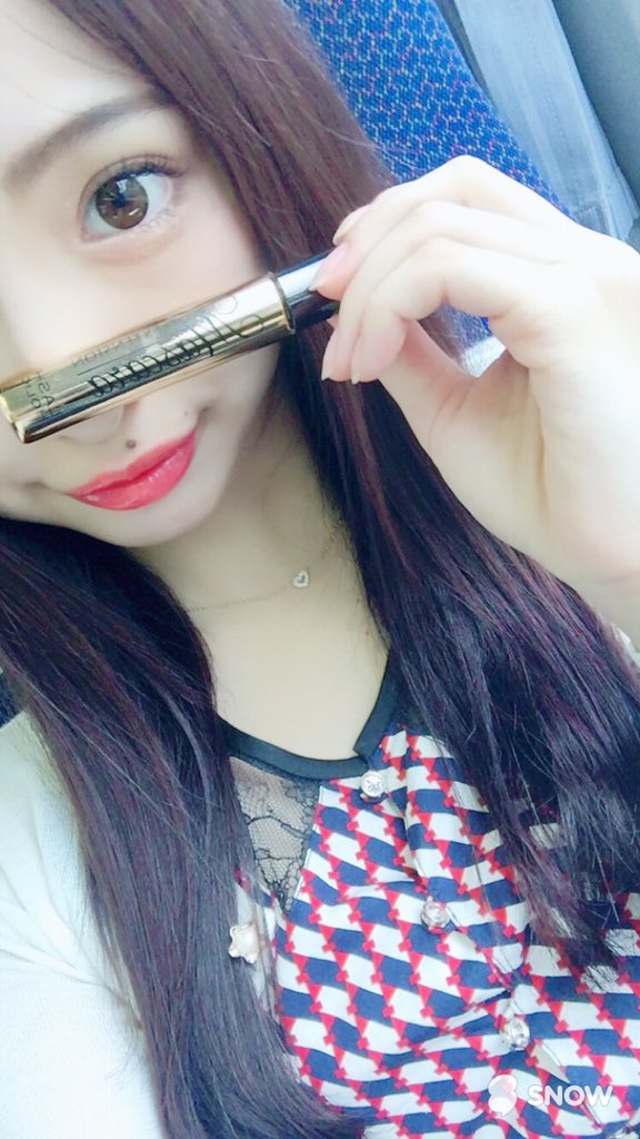 rino_burlesque's tweet photo. ドンキでゴールドのLASHHOLICマスカラをGetしました👀💓
重ね塗りしてもダマにならなかったよ〜!ぬるま湯で簡単にオフできるのもうれしいなあ◎
#ラッシュホリック
#LASHHOLIC
#マスカラ
#ドンキ https://t.co/ddwnAPOBM4