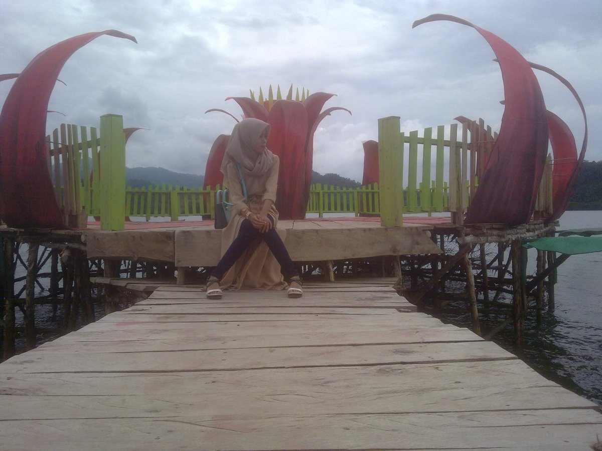 tria_05's tweet photo. @pantaimandapa bandar lampung https://t.co/yv7LlJe7MV