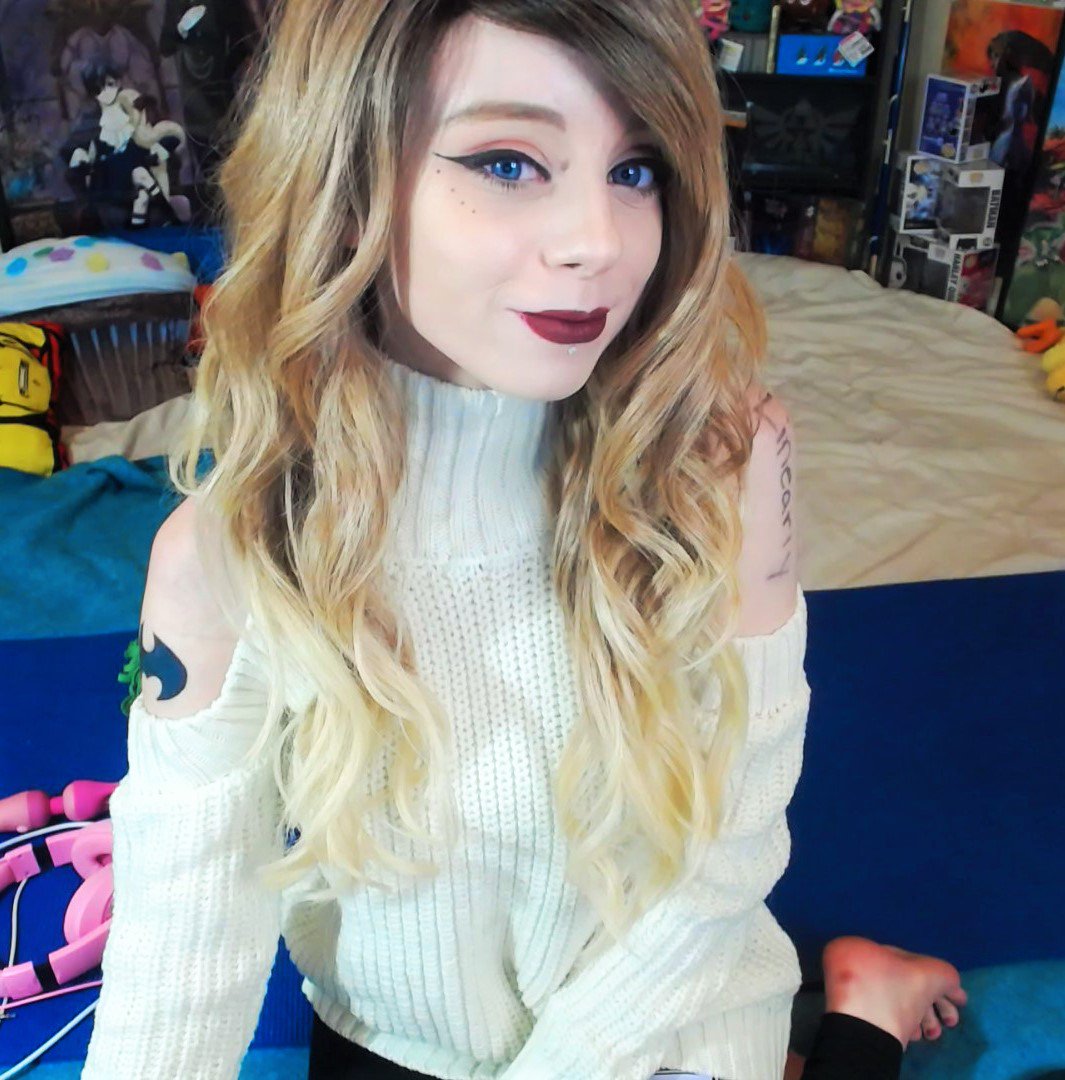 Lilithlunatic cam Lilithlunatic cam