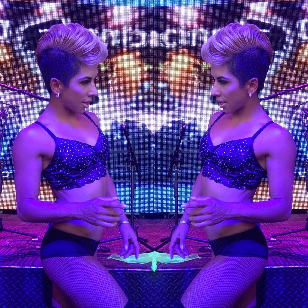 sarapdraza's tweet photo. Life is a mirror and will reflect back to the thinker what he thinks into it #djlife #mirror #ddjsara #dancingdj https://t.co/m38pDXeJ19