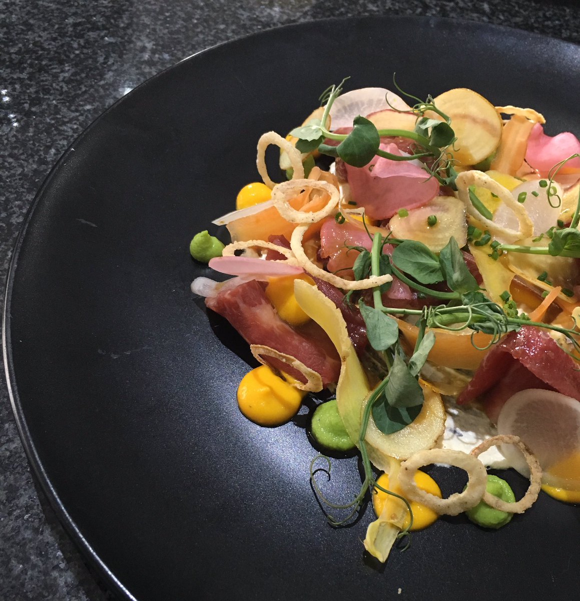 The beautiful starter of wagyu sirloin horseradish and pickled veg so good <a href="/Radio702/">702</a> <a href="/wwagyu/">WOODVIEW WAGYU BEEF™</a> <a href="/dweleven13/">dw eleven-13</a> <a href="/Azania_/">Azania Daniele</a>