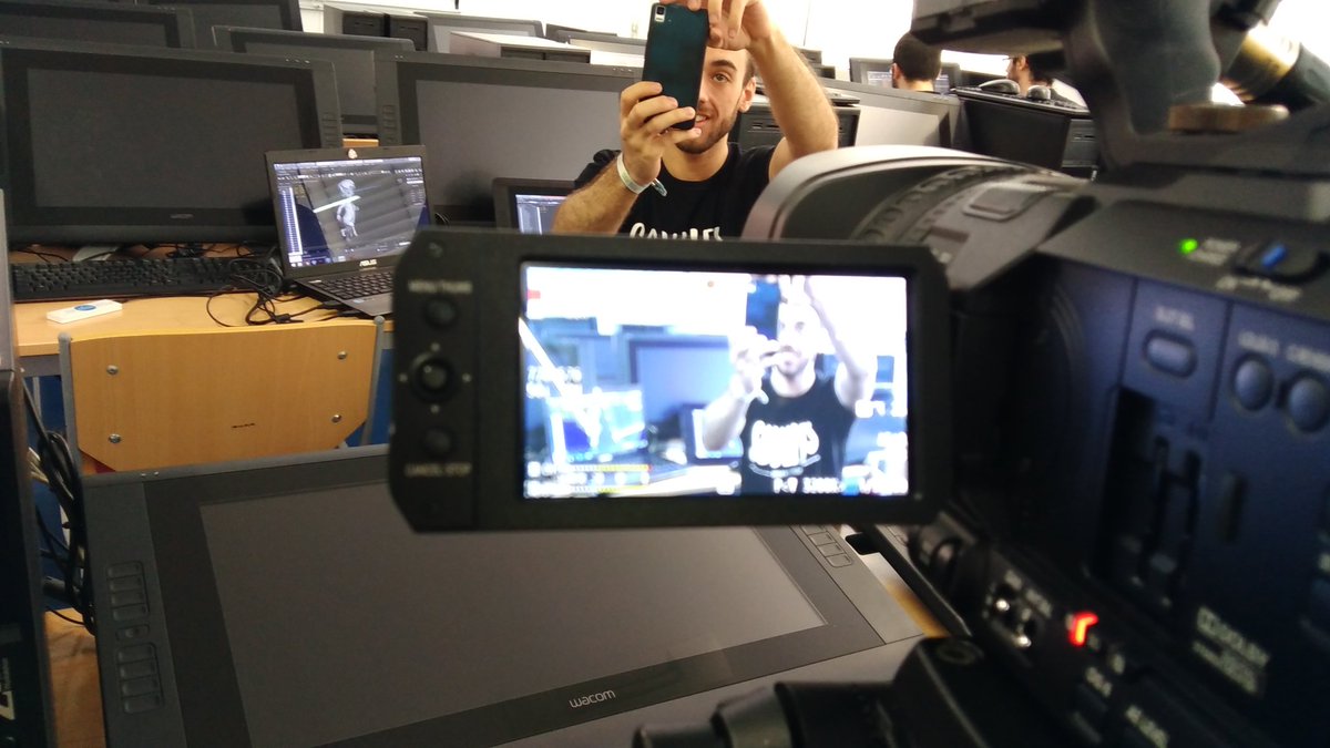 WildTotemGames's tweet photo. Nunca viene mal hacer un poco el tonto #Soulless #indiedev #gamedev #fotoception https://t.co/NMmFYblcPJ