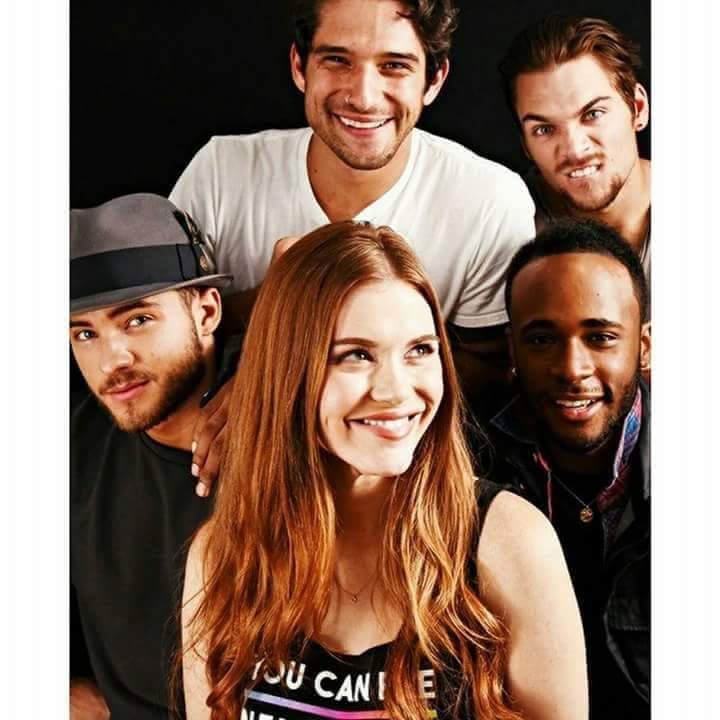 ipeksomerhalder's tweet photo. #teenwolfnotfinished ✋✋ https://t.co/LF4pzJQmnj