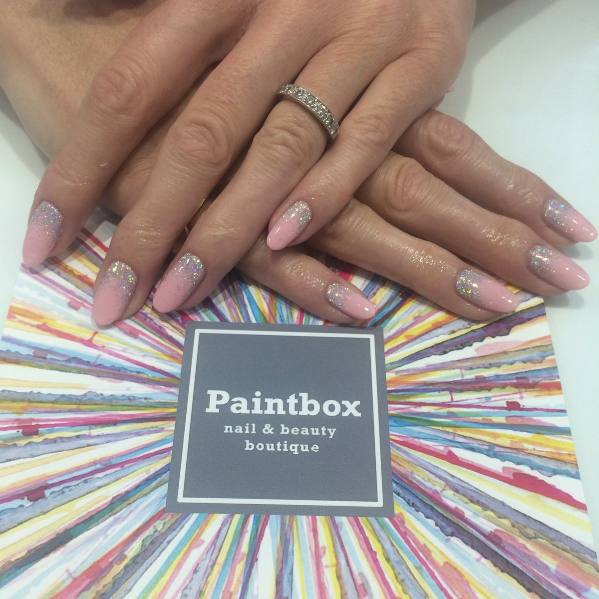 Paintbox2014's tweet photo. 💅🏼✨ some of our lovely nails! #CND #shellac #gelish #gelnails #nailart #lecente #harrogatehour https://t.co/17kEQeAfFR