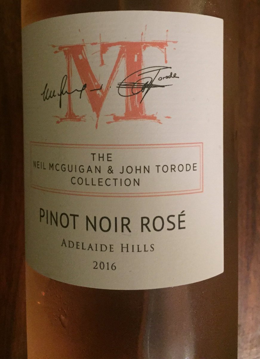 Linguagroover's tweet photo. A lovely @Winerackonline offie-as-wine-bar evening went and on... well, in my case to almost 10pm #MTpinotnoirrosé https://t.co/SHonkJiEUU