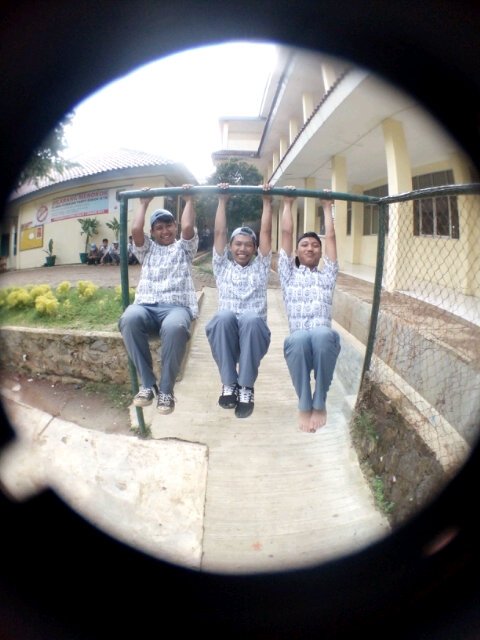 _tamtomo's tweet photo. Kangen! dimana hal hal gila,aneh,bodoh yang biasa kita lakukan setiap harinya dan sekarang udah engga bisa keulang https://t.co/dJfMojaDW9