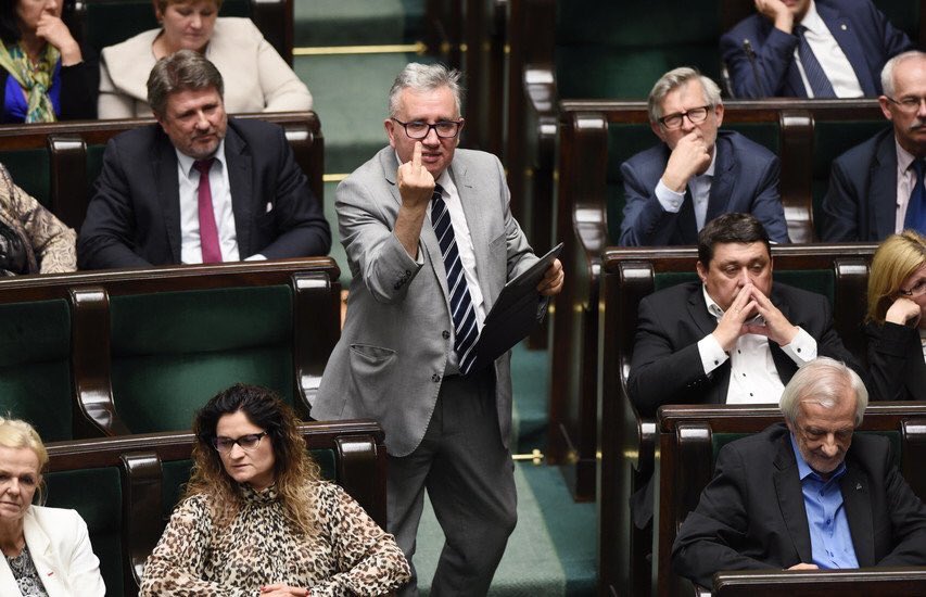 marcinwalter's tweet image. Poznajcie - poseł #Pyzik, reprezentuje #dobrazmiana lub jak kto woli #dojnazmiana