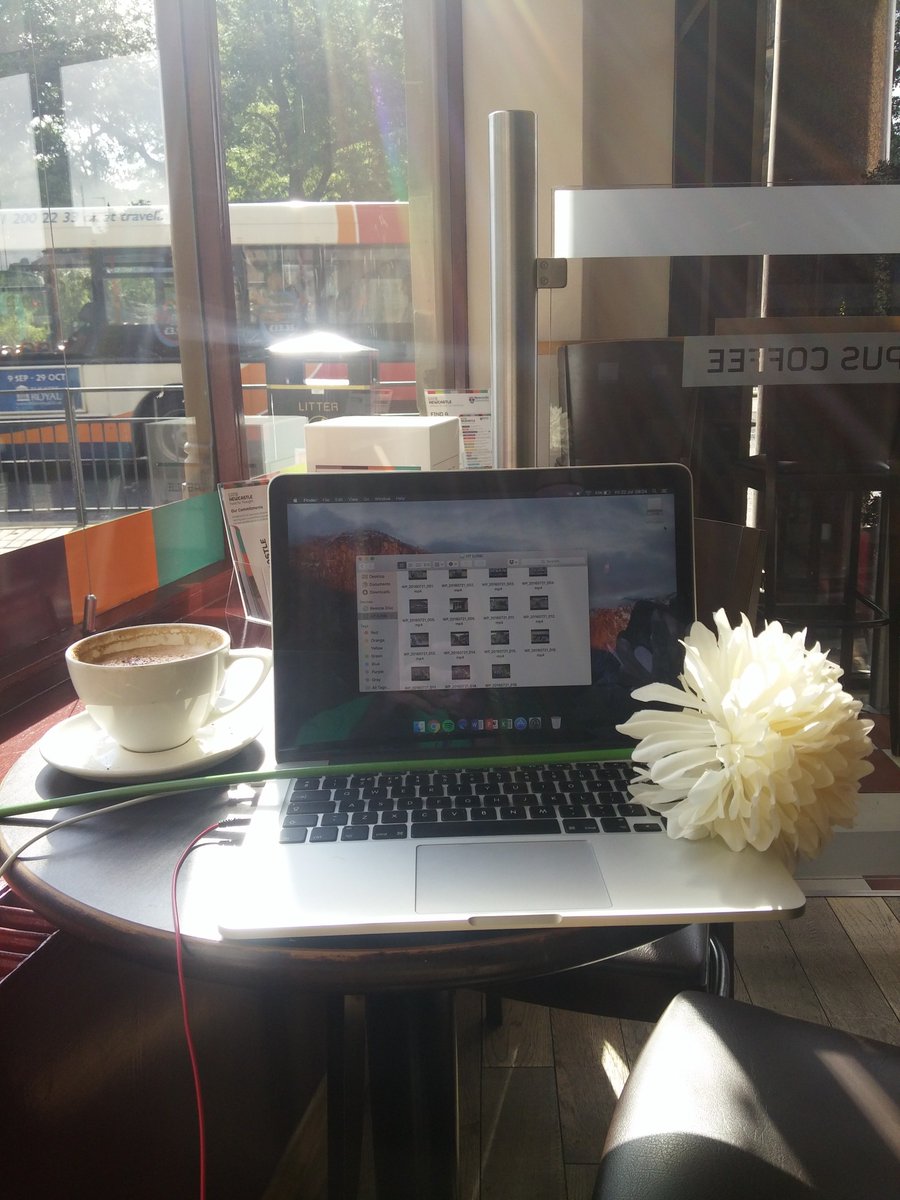 group36bsu's tweet photo. @nclsummerschool Video editing in Campus Coffee #BSU2016 #BSUwillfindoutwhattheflowerisfor https://t.co/rKkEofzj7W