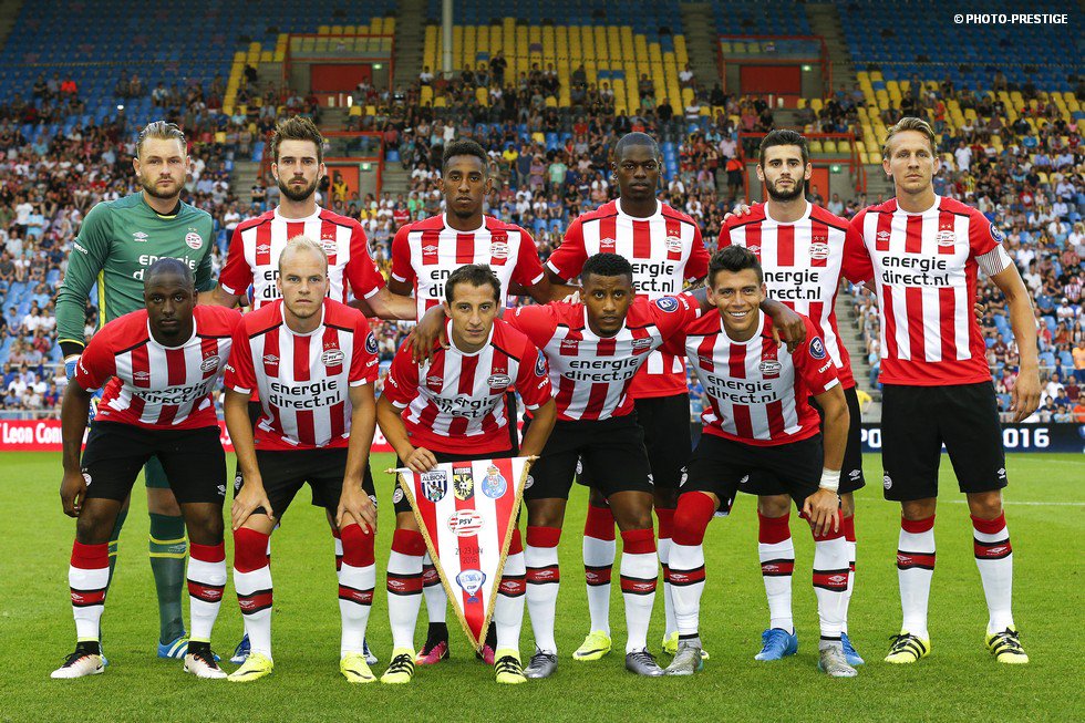 PSV's tweet photo. PSV won gisteren met 3-0 van FC Porto in strijd om de FOX Sports Cup. Een fotoverslag: https://t.co/ntsd7yxuZe #PSV https://t.co/IATH24YcnH