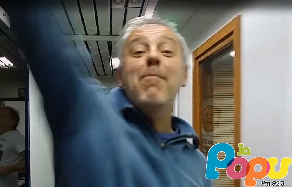 FMRadioPopular's tweet photo. Presentamos nuestra versión del videoclip #ElPasoDeLaFiesta de @pochopantera Mirá el video → https://t.co/h8M39HpTV4 https://t.co/wgsiqBst3U