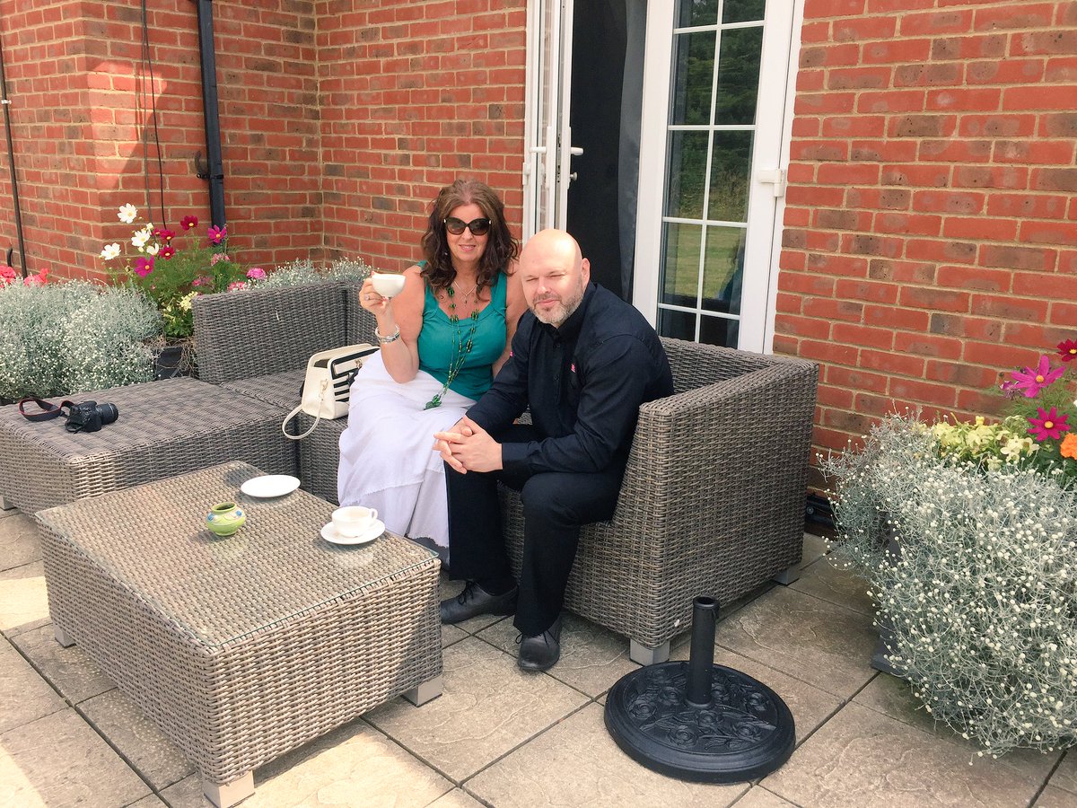 julesserkin's tweet photo. Met this fab chap on #beach Whitstable lookingfor B&amp;B I sent him to @CrescentTurner &amp; he then came to @KentTweetups https://t.co/pMWmTATSFB