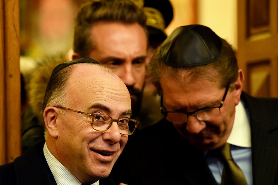 Au Crif, Cazeneuve se «sent» chez lui