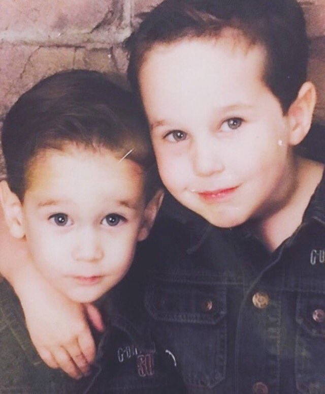 HunterRowland's tweet image. gooood morning! Here's a little throwback with me and my little bean @brandonrowland 😊
