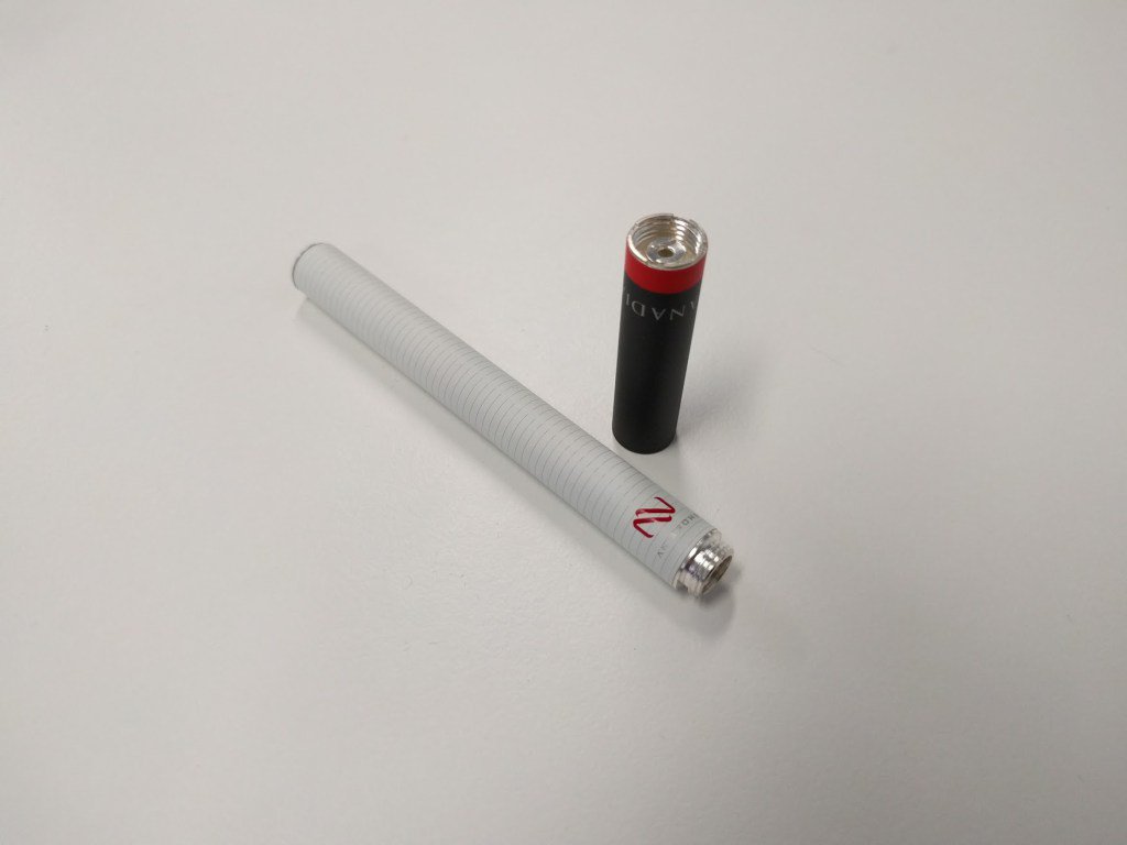 cigalike's tweet photo. Smoke NV starter kit review #KR808 #SmokeNV #Nicotine https://t.co/s8ev0ySFye https://t.co/ghiaq7xMww