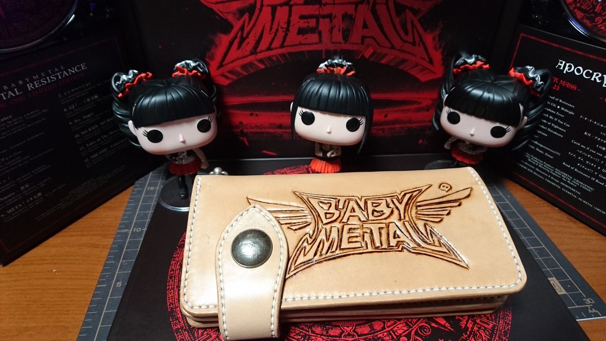 たい焼き屋『和尚さん』 OSHOU-METAL たい焼き型小銭入れこっそり販売中 tweet media