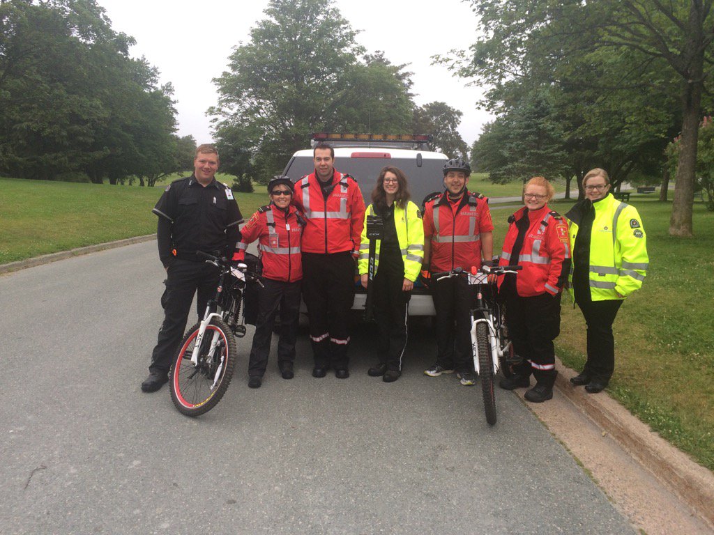 SJA_NL's tweet photo. Our Medical First Responder volunteers with @EasternHealthNL today on site @HSFRide. #first aid @TheHSF https://t.co/VUkztz3uKL