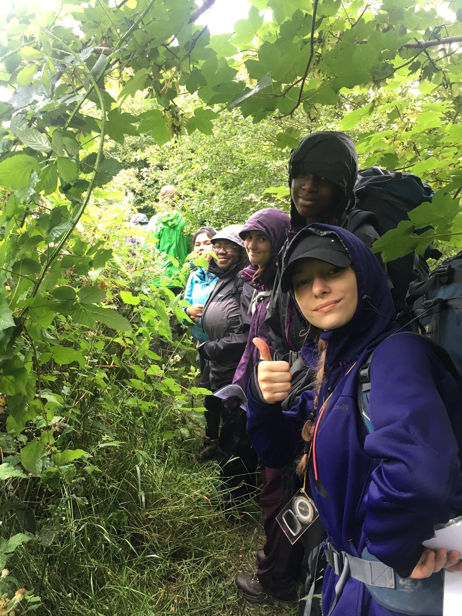 ChobhamacadPE's tweet photo. Walking through the wilderness of Buckhurst Hill 😂 #DofE @DofELondon https://t.co/9iPBJ6nT9S