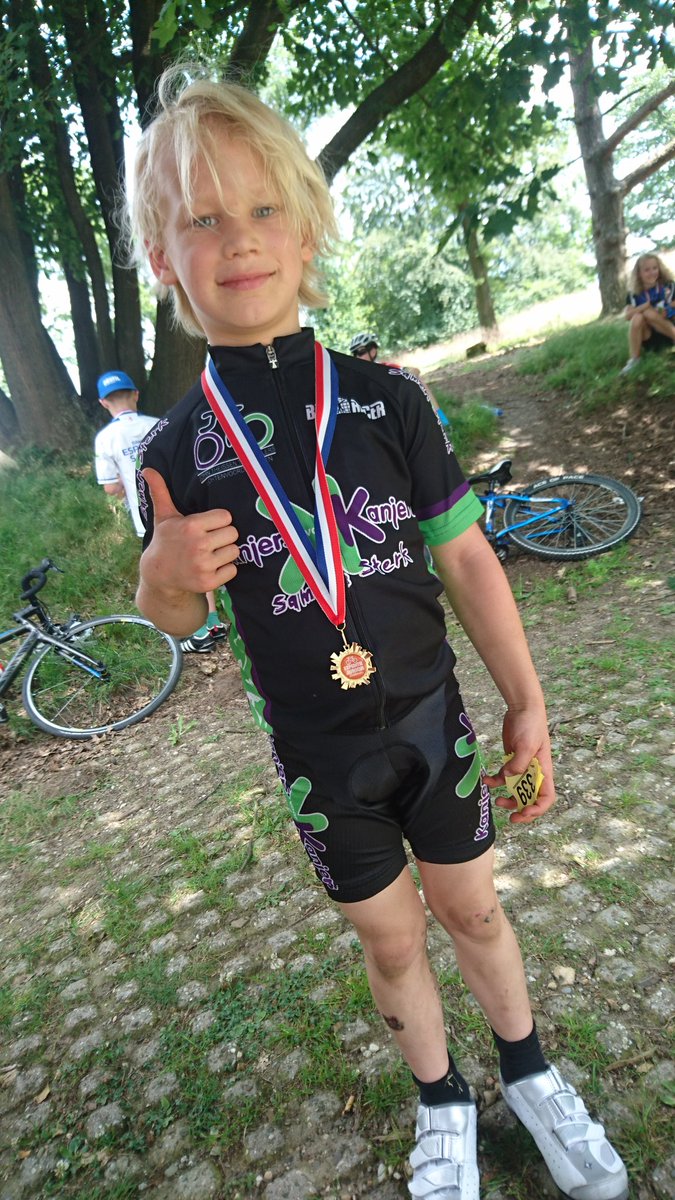 Deze <a href="/kanjers/">Kanjers voor Kanjers</a> Sven heeft 7 keer de Zijpenberg beklommen voor @ExpeditieJunior!  Twee goede doelen in 1.