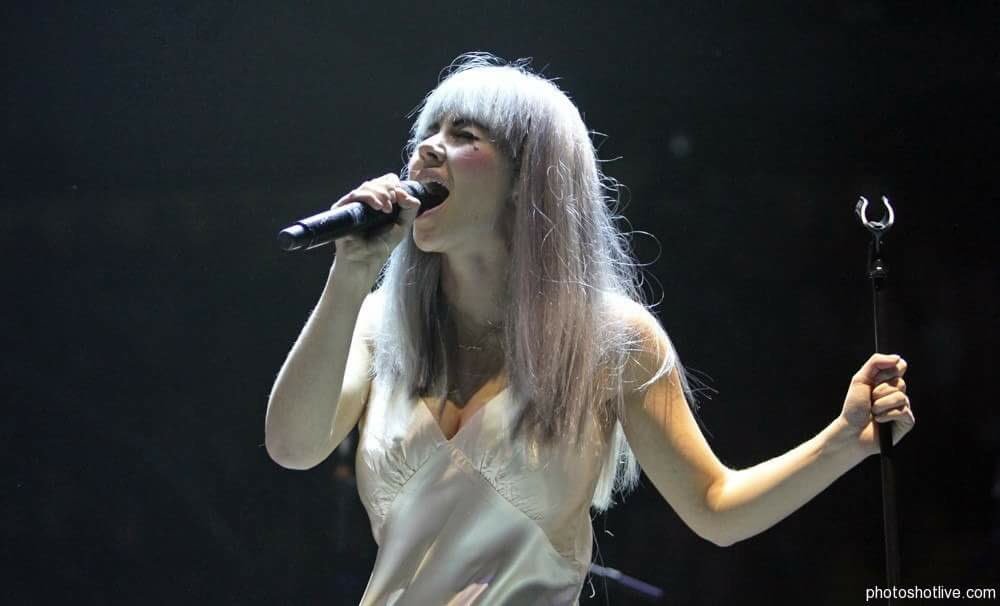 marinaarchive's tweet photo. a look https://t.co/iwtwQo8PWo