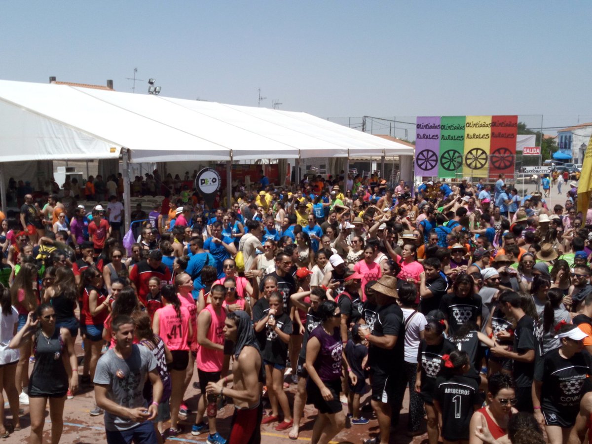 bmadridolmo's tweet photo. Es algo más que una fiesta,es el alma de una gente superior,con mucho corazón,el corazón de #OlimpiadasRurales2016 https://t.co/xaVUsduoQD