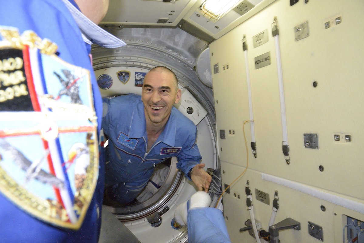roscosmos's tweet image. Фоторепортаж о прибытии нового экипажа на #МКС от Олега Скрипочки в блоге космонавтов - roscosmos.ru/22434/.