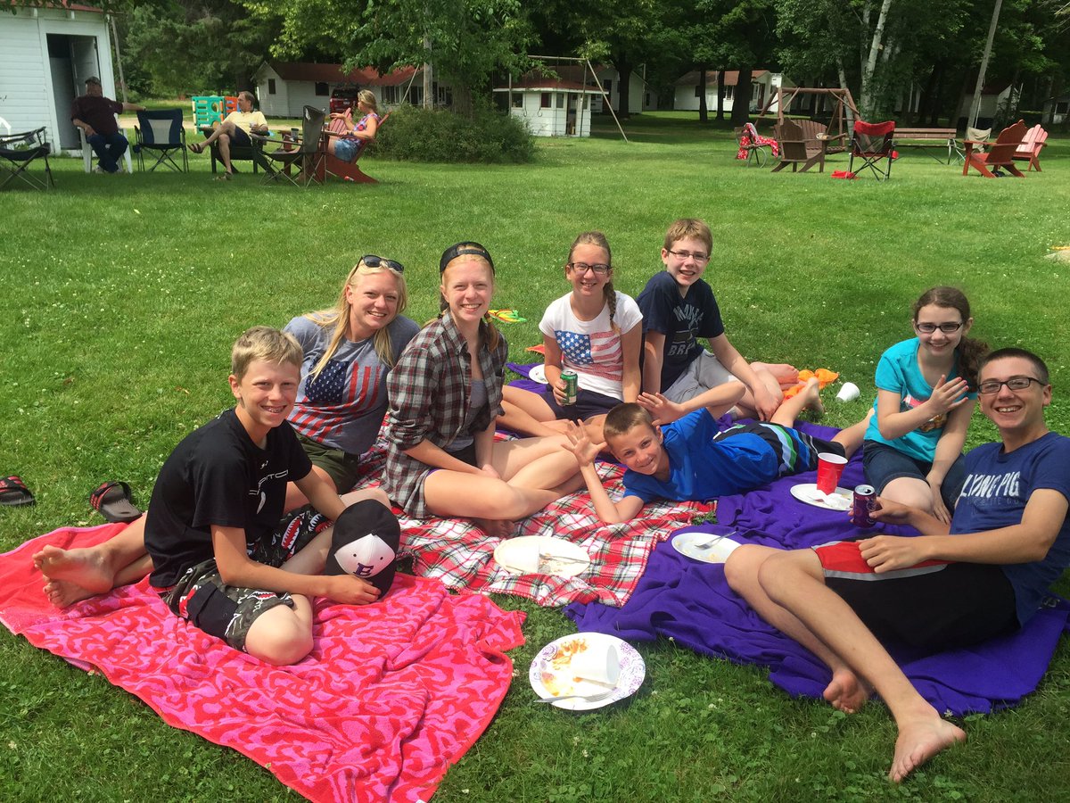 Sunset_Point's tweet image. Summer fun at the lake! #OnlyinMN #GrandRapidsMN #FourthOfJuly #Minnesota