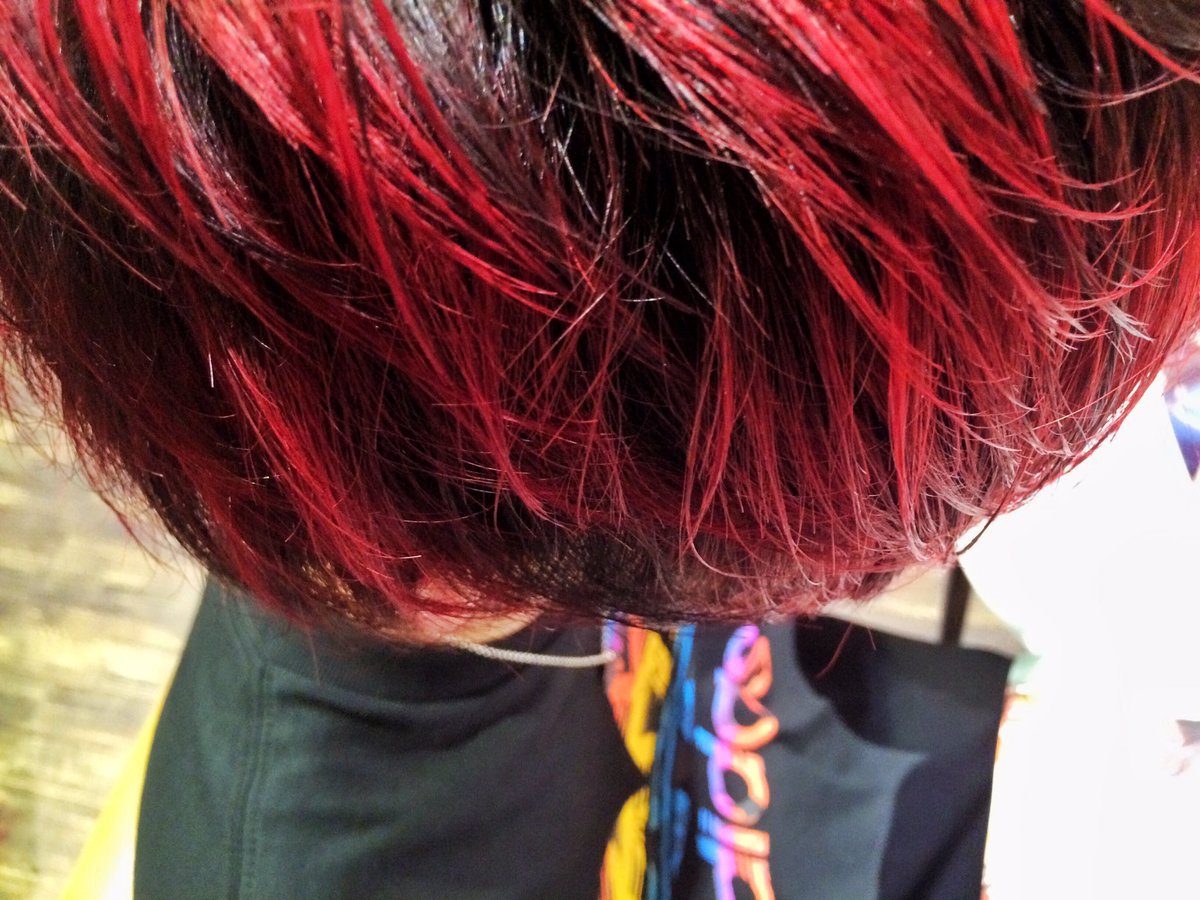 かりか ログアウト V Twitter おおおお キヨの新しい髪 赤い