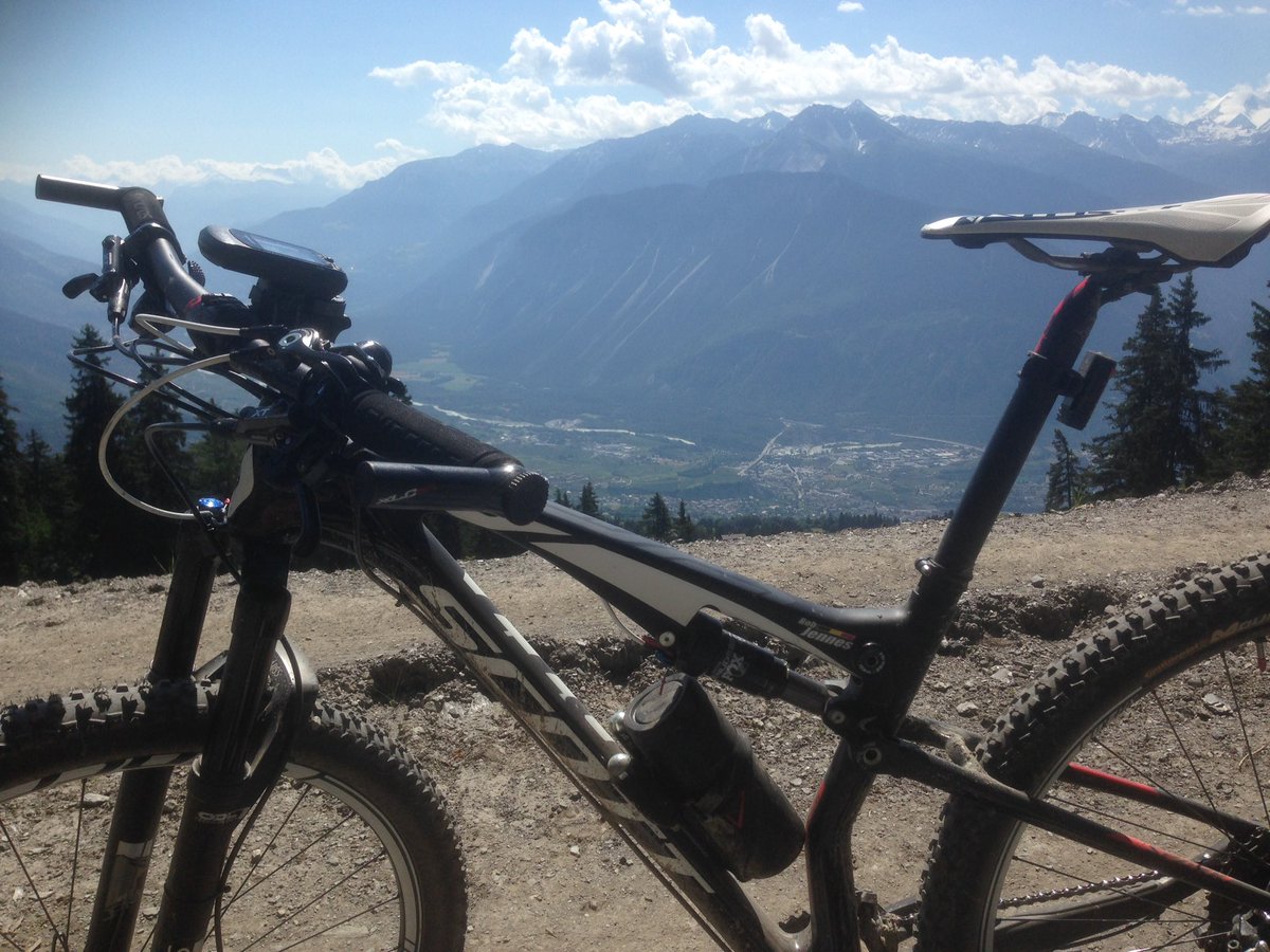 BJE50's tweet photo. Prachtig zomerweer in Crans Montana! https://t.co/X8uLPQk5tp