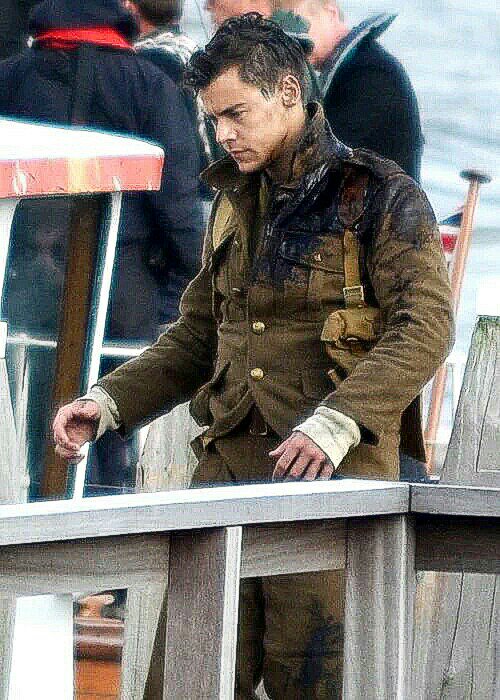 hsvlockscreen's tweet image. Who wants a lockscreen from this picture?!💗😭
-Angela🌸