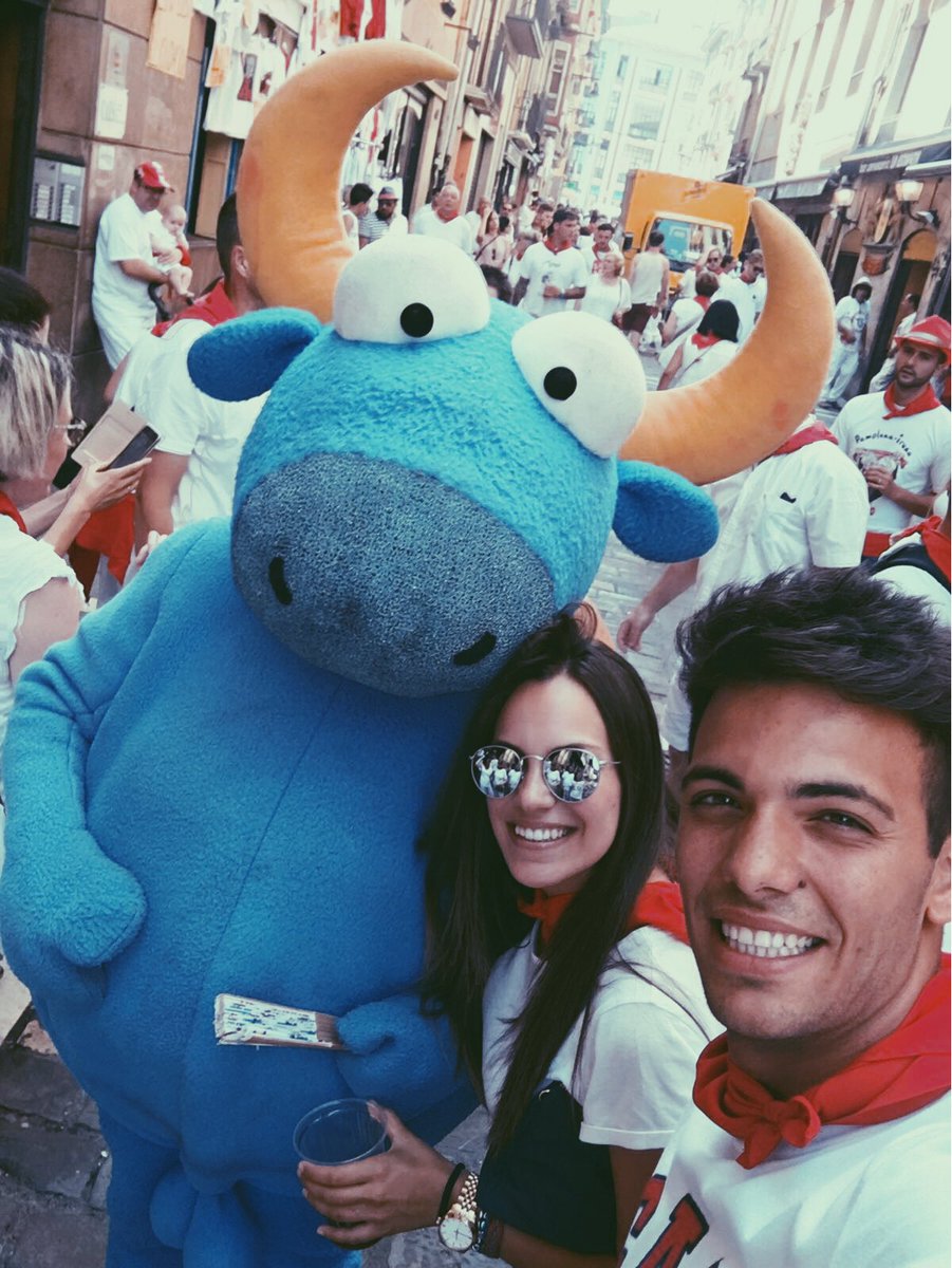 ClaudiaNM2's tweet photo. 💏💃🏻🏃🏻🐂🐂🐂🐂🐂🐂 https://t.co/B1NylRa3tg