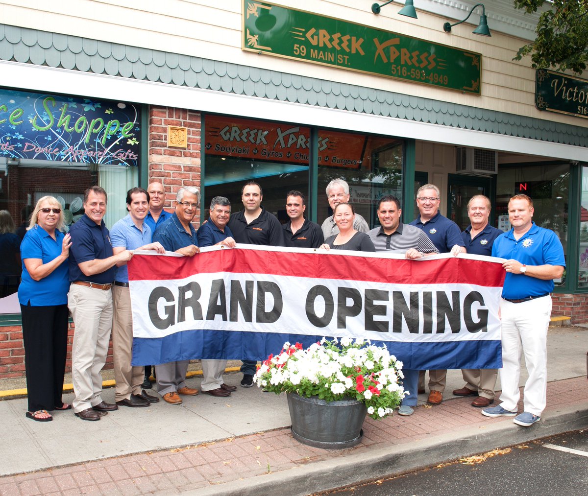 Seeing businesses boom in #EastRockaway proves the great job that Mayor Romano, the Village Board and Chamber does