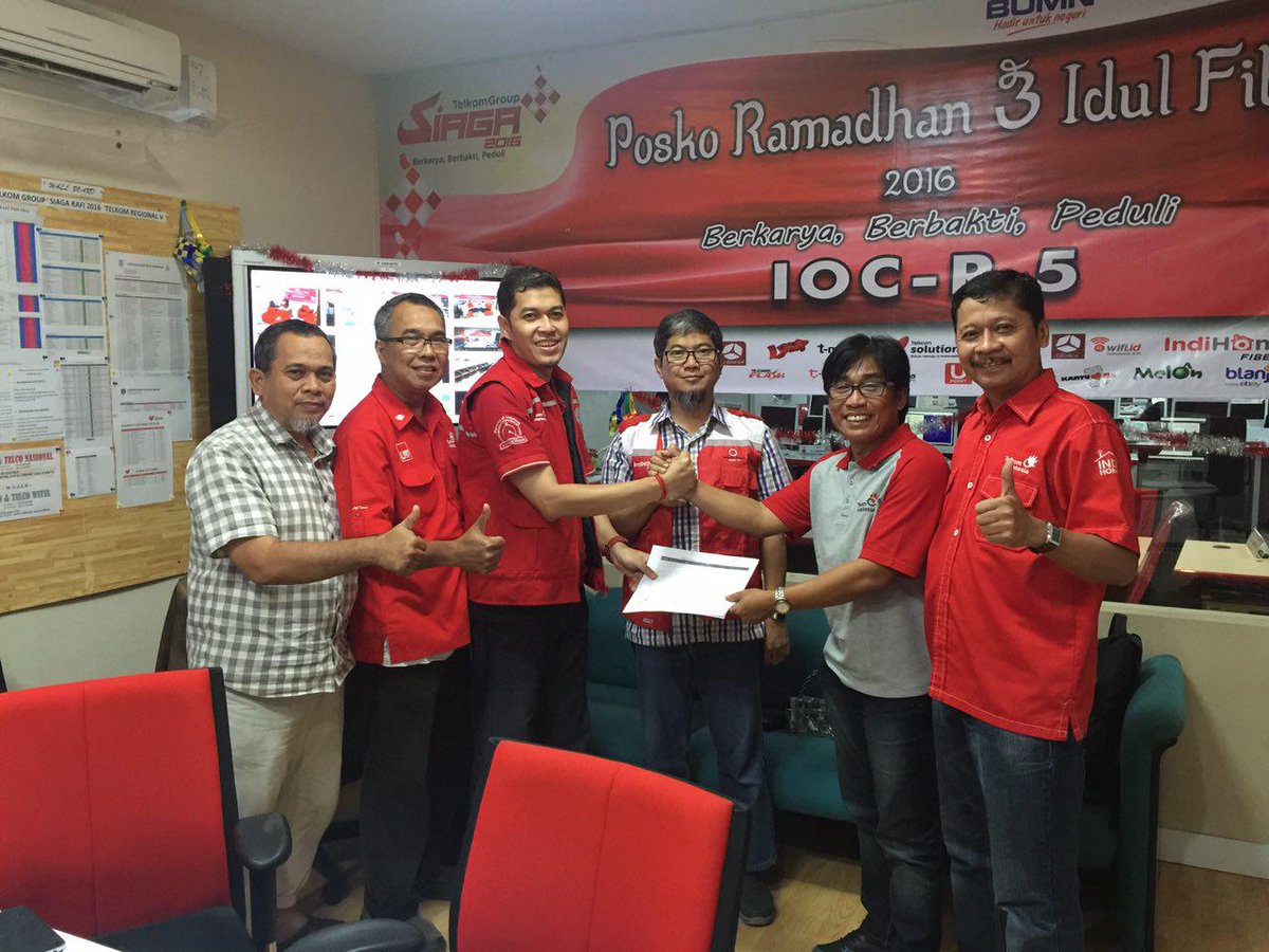 yanis1361's tweet photo. @parwi66 @_funtastic5_ #telkomfuntastic5 #SBTREG5 #poskoTreg5 malam terakhir/ posko terakhir https://t.co/hiViNSS5W8