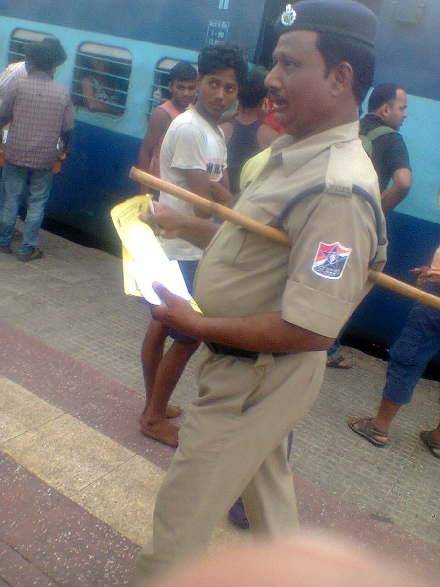 KurPost's tweet photo. @srdscrpfkur Sir, the security Help Line No-182 publicity at KUR Stn. by RPF/KUR on Dtd.10.07.2016. https://t.co/XkNRvjNzNc