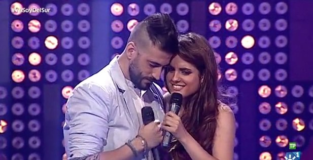 canalsur's tweet photo. Lidabeth y Álvaro protagonizan el 'momentazo' romántico de #Gala05 en @yosoy_delsur 📺 https://t.co/3ygALMQJap https://t.co/EmWThzoqOJ