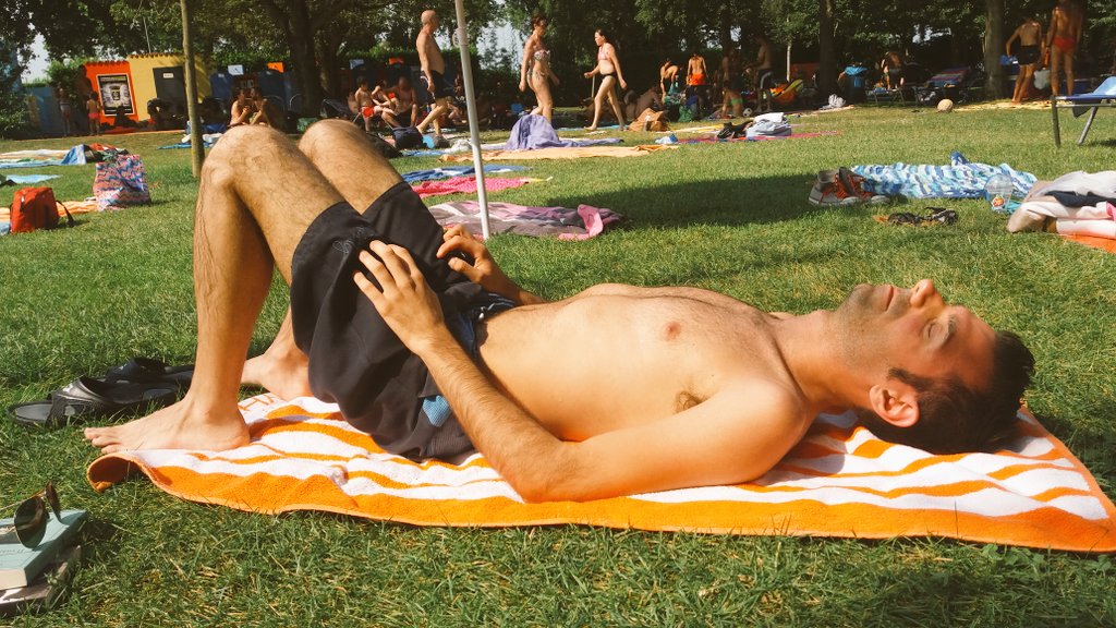 SarasiniClaudio's tweet photo. #modalitá #carloconti #sunday #hotsummer #tintarella https://t.co/rjJVnbktBd
