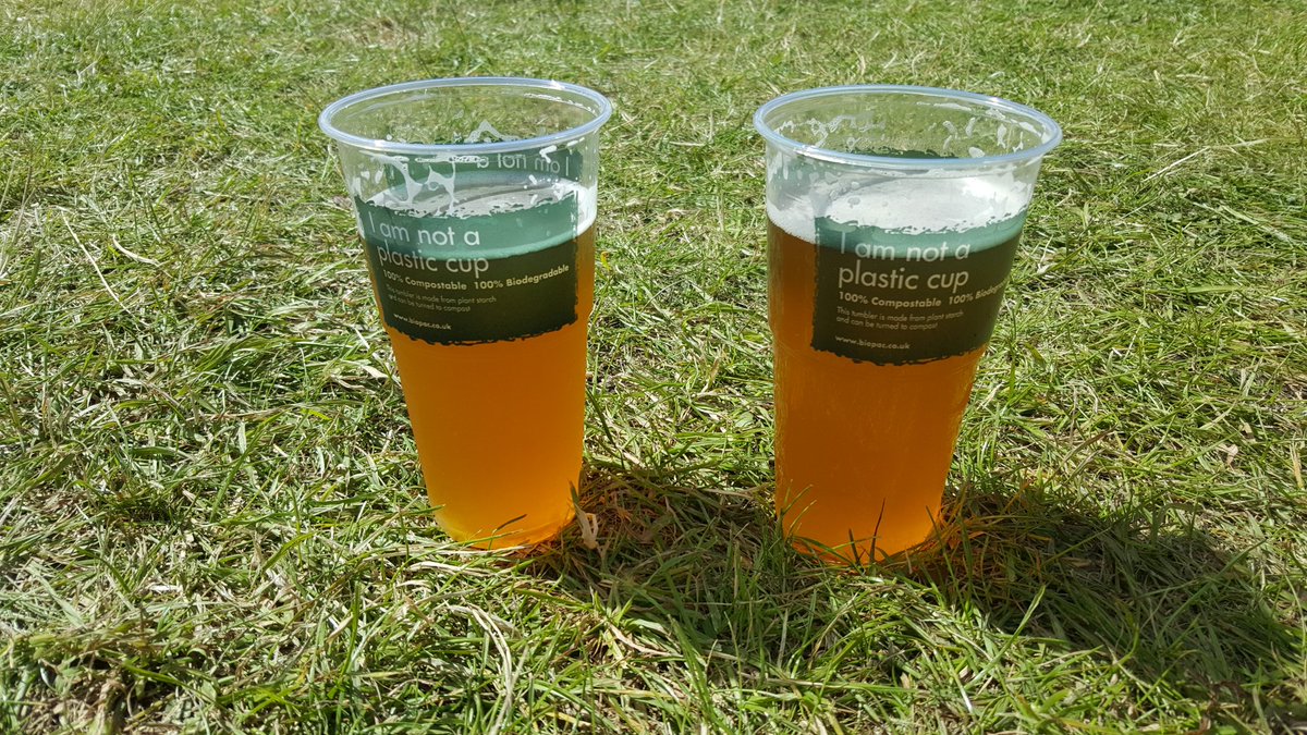 HuskBrewing's tweet photo. Tasting some amazing brews @earthalebrewery @foodiesfestival 😎 #spicyweiss #pinepaleale🍻 https://t.co/pA6AEyJTAO