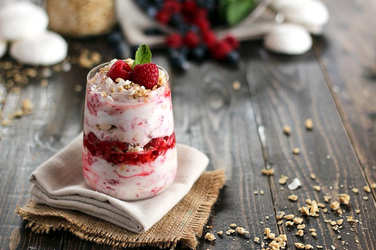 Check out this Vegan Eton Mess Recipe by <a href="/ilovegan/">brittany mueller</a>  bit.ly/29qUDE2